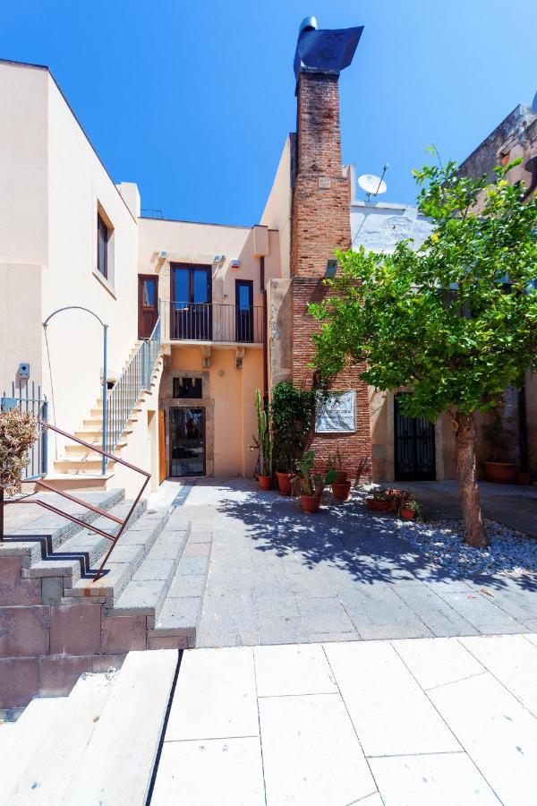 Vakalu-Piazza Duomo Charming Apartment Syracuse Exterior photo